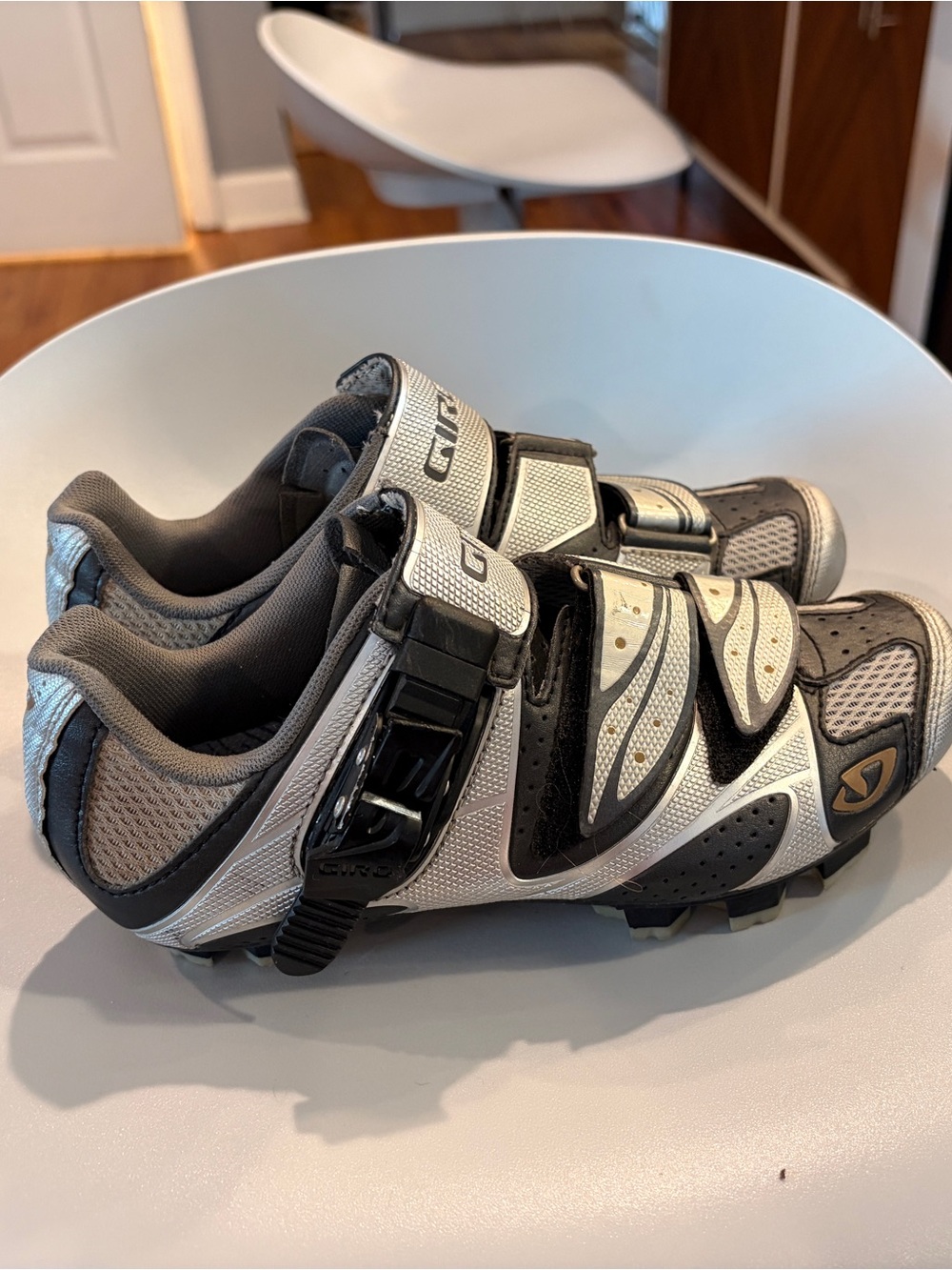 Giro Kids Silver and Black Cycling Sneakers with Boa-Style Strap